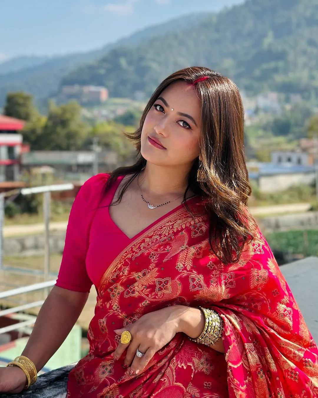 Delectable Dark Pink Soft Silk Saree With Efflorescence Blouse Piece
