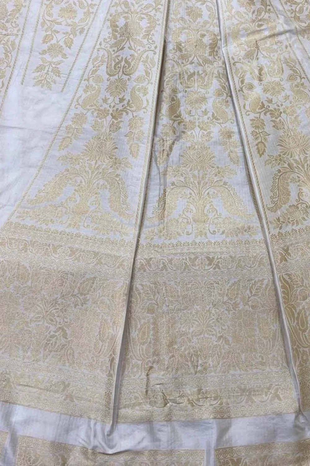 Elegant Off White Banarasi Silk Lehenga Set