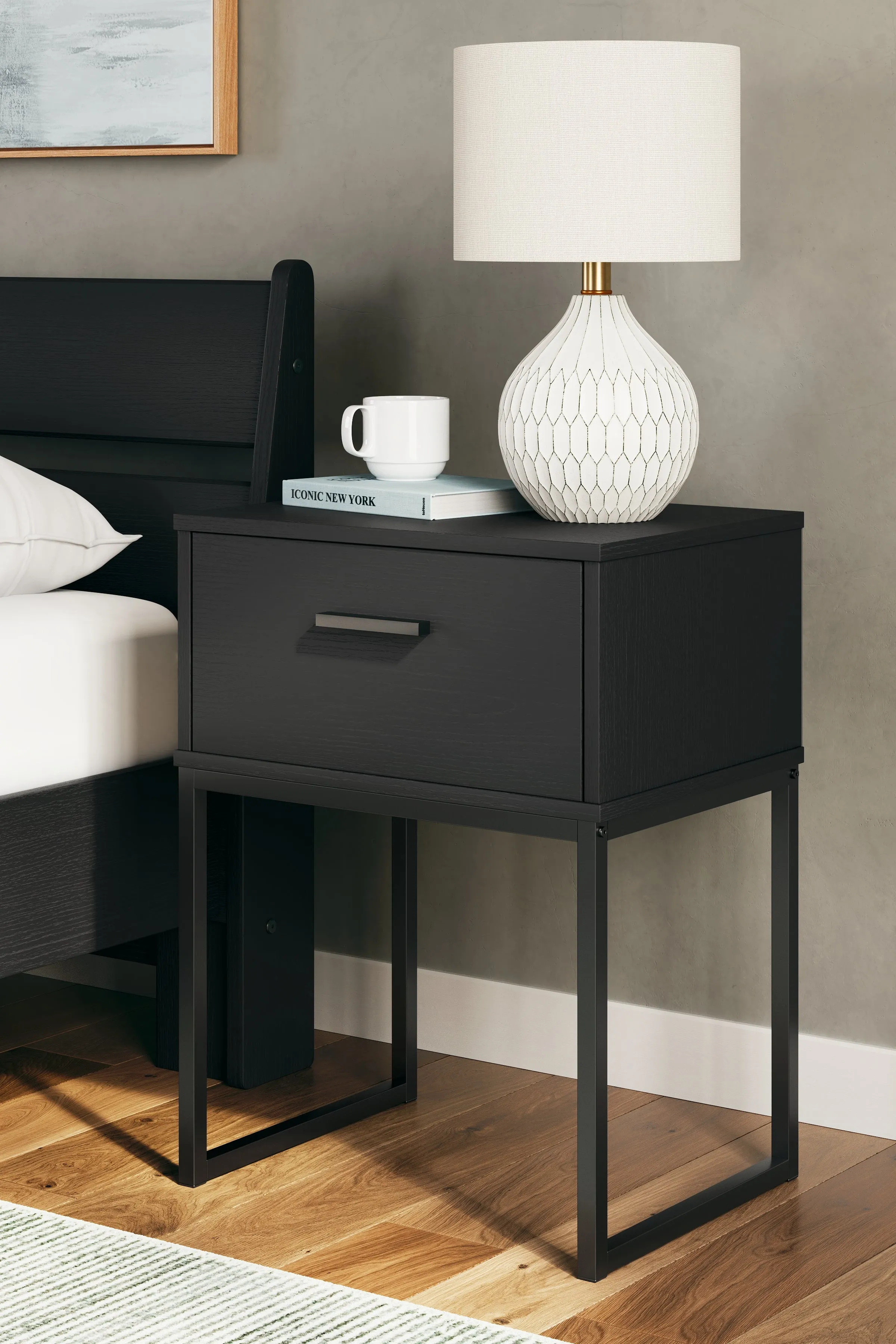 Socalle Full Platform Bed with Dresser and 2 Nightstands in Black