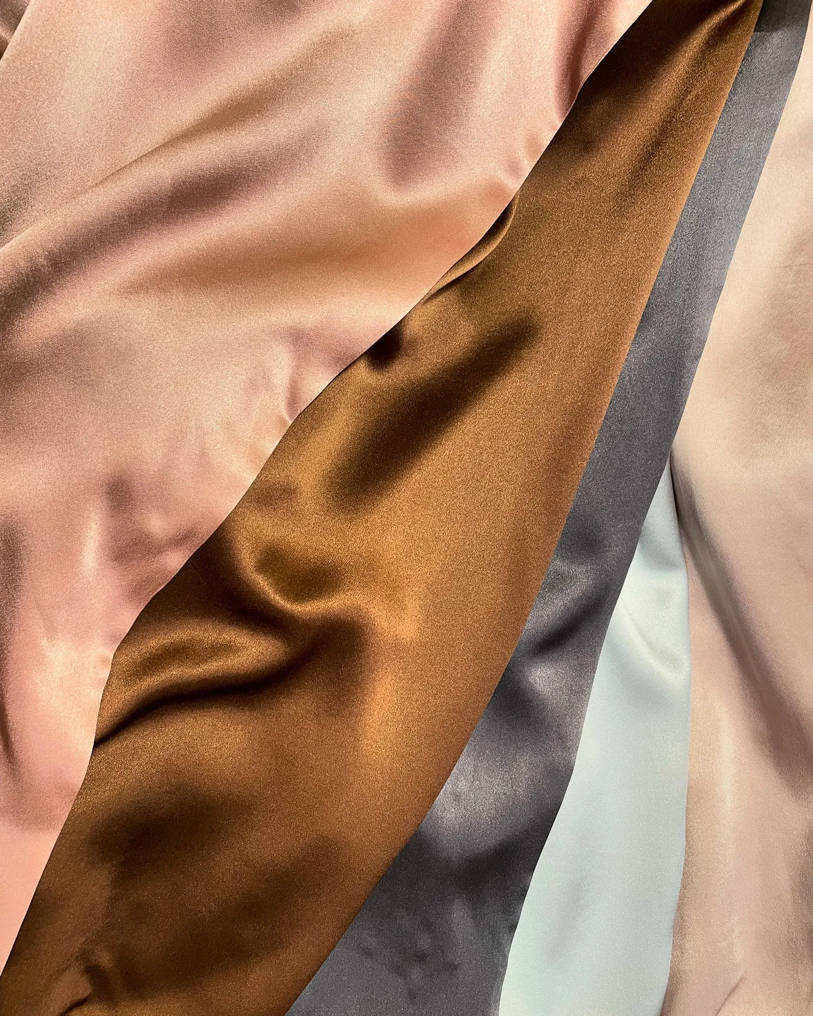 ✨The Luxe Slumber Set: Ultimate Silk Sleep Essentials✨ (Silk Pillowcase, Silk Eye Mask & Silk Scrunchie)