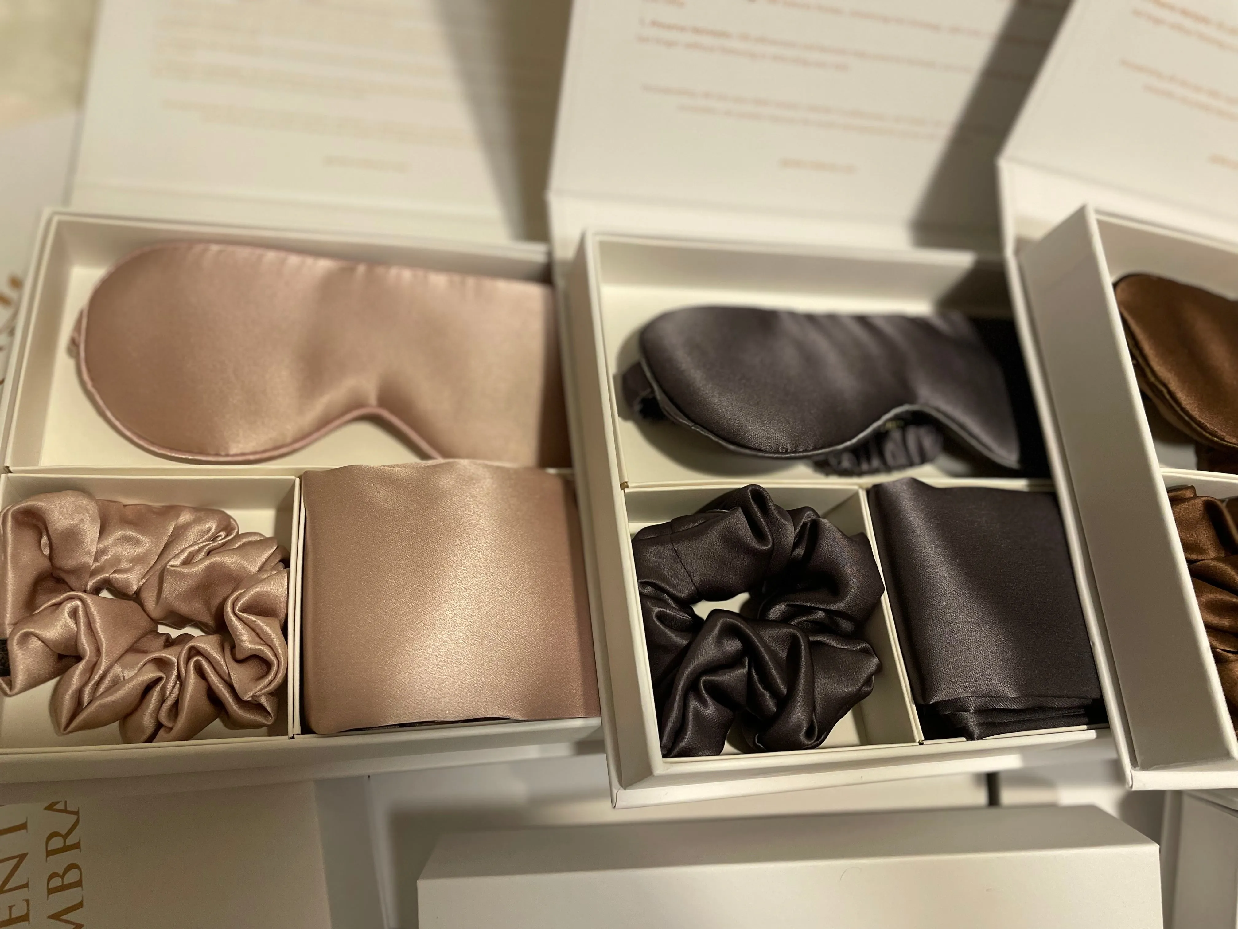 ✨The Luxe Slumber Set: Ultimate Silk Sleep Essentials✨ (Silk Pillowcase, Silk Eye Mask & Silk Scrunchie)